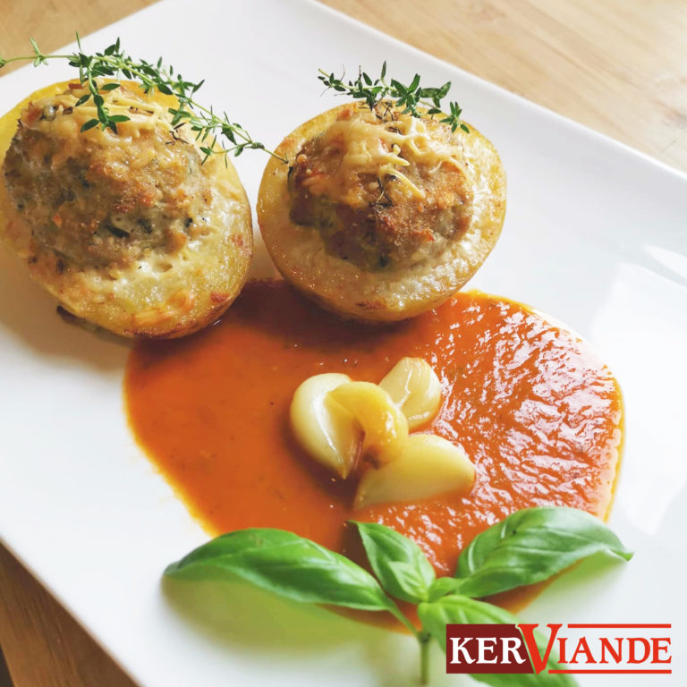 POMMES DE TERRE FARCIES BOEUF VEAU KERVIANDE COULIS DE TOMATE MAISON