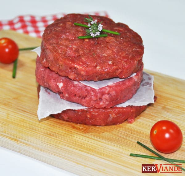 Steak haché de bœuf au poivre
